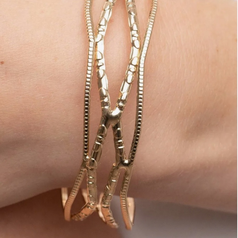 A Narrow Escapade Gold Bracelet